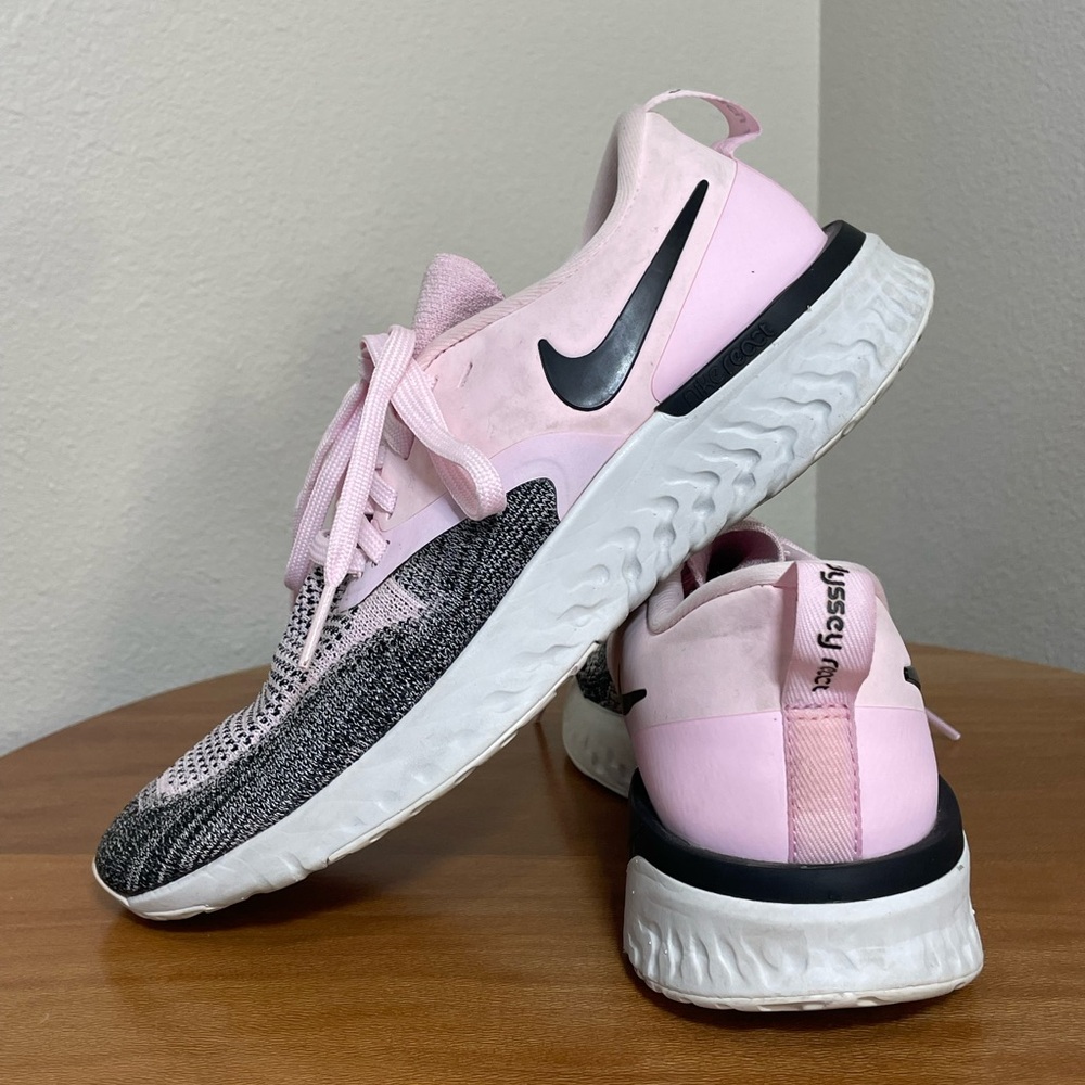 Women’s Nike Odyssey React Flyknit 2 Size 7 'Barely Rose' AH1016-601